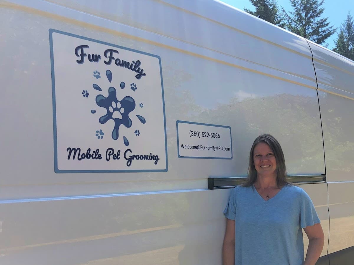 Fur Family Mobile Pet Grooming - Mobile dog grooming in Nisqually Indian Community, WA